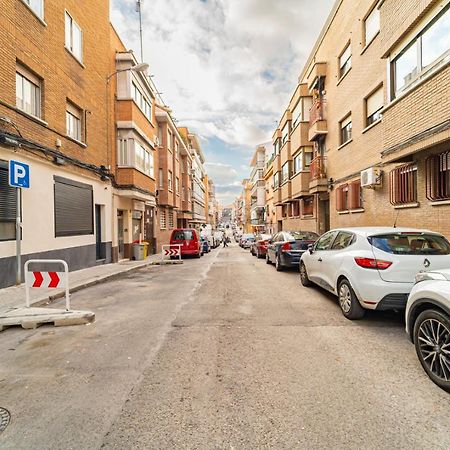 Edsam Madrid Apartments Black Dış mekan fotoğraf