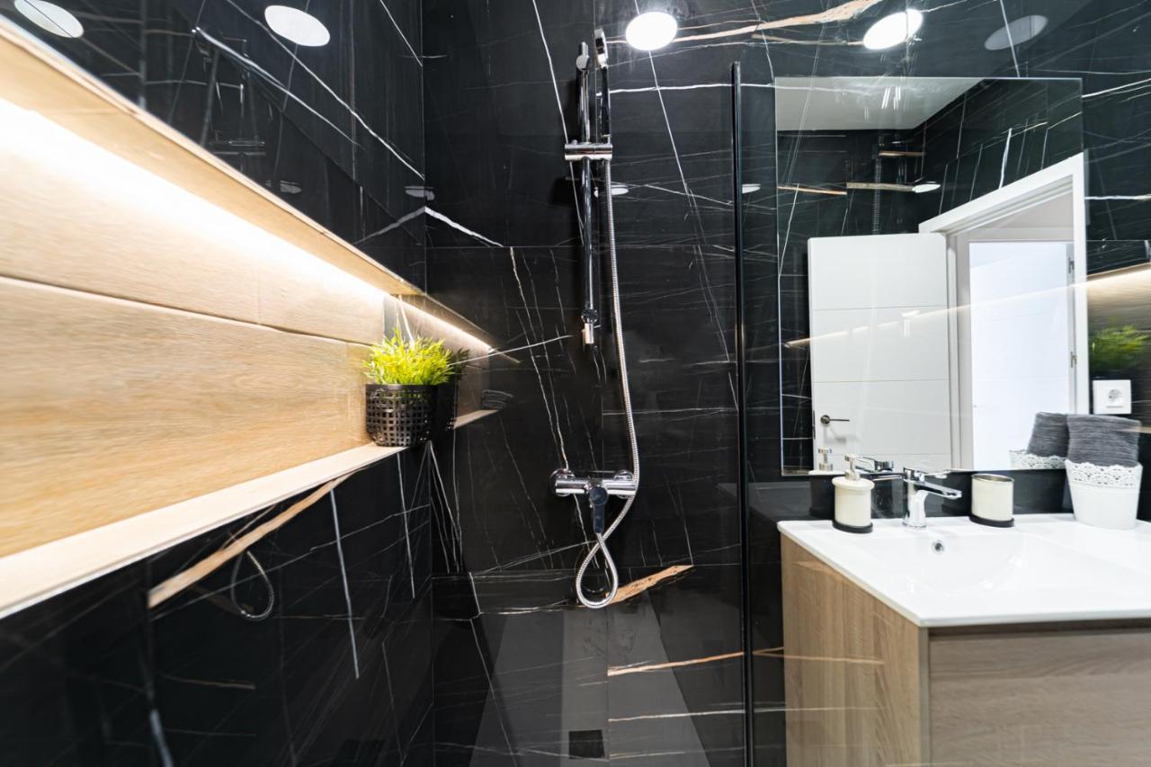 Edsam Madrid Apartments Black Dış mekan fotoğraf