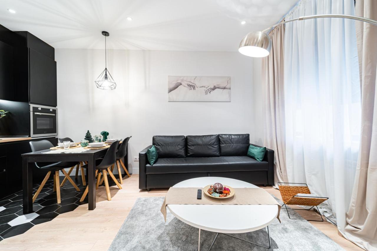 Edsam Madrid Apartments Black Dış mekan fotoğraf