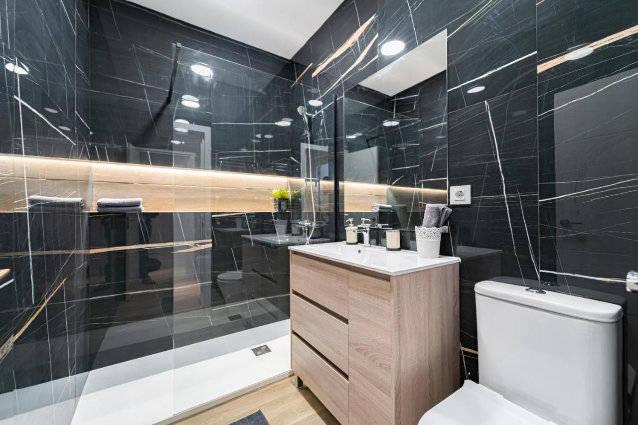 Edsam Madrid Apartments Black Dış mekan fotoğraf