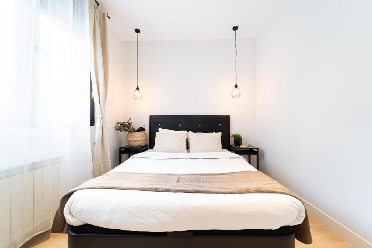 Edsam Madrid Apartments Black Dış mekan fotoğraf